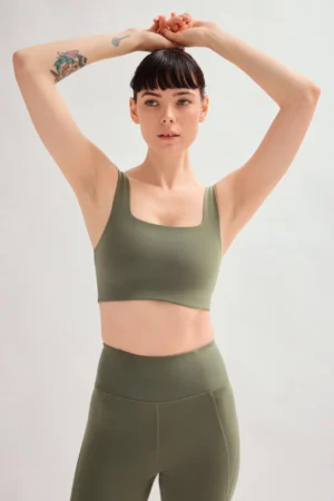 Top de tejido compresivo y escote cuadrado - Verde